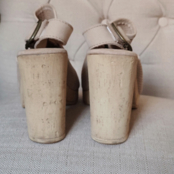Ladies Sbicca Chunky Cork Heels - Picture 4 of 8